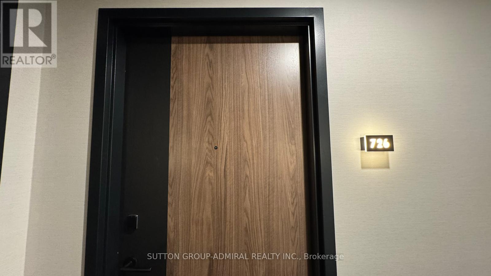 726 - 1037 Queensway, Toronto, Ontario  M8Z 6C7 - Photo 4 - W12637828