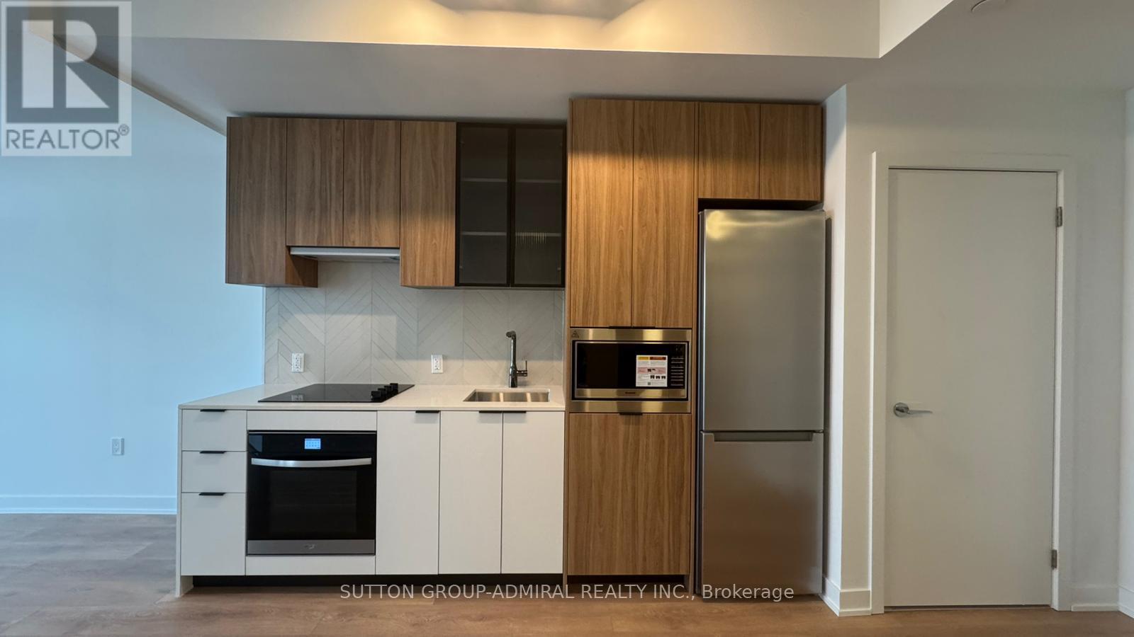 726 - 1037 Queensway, Toronto, Ontario  M8Z 6C7 - Photo 8 - W12637828