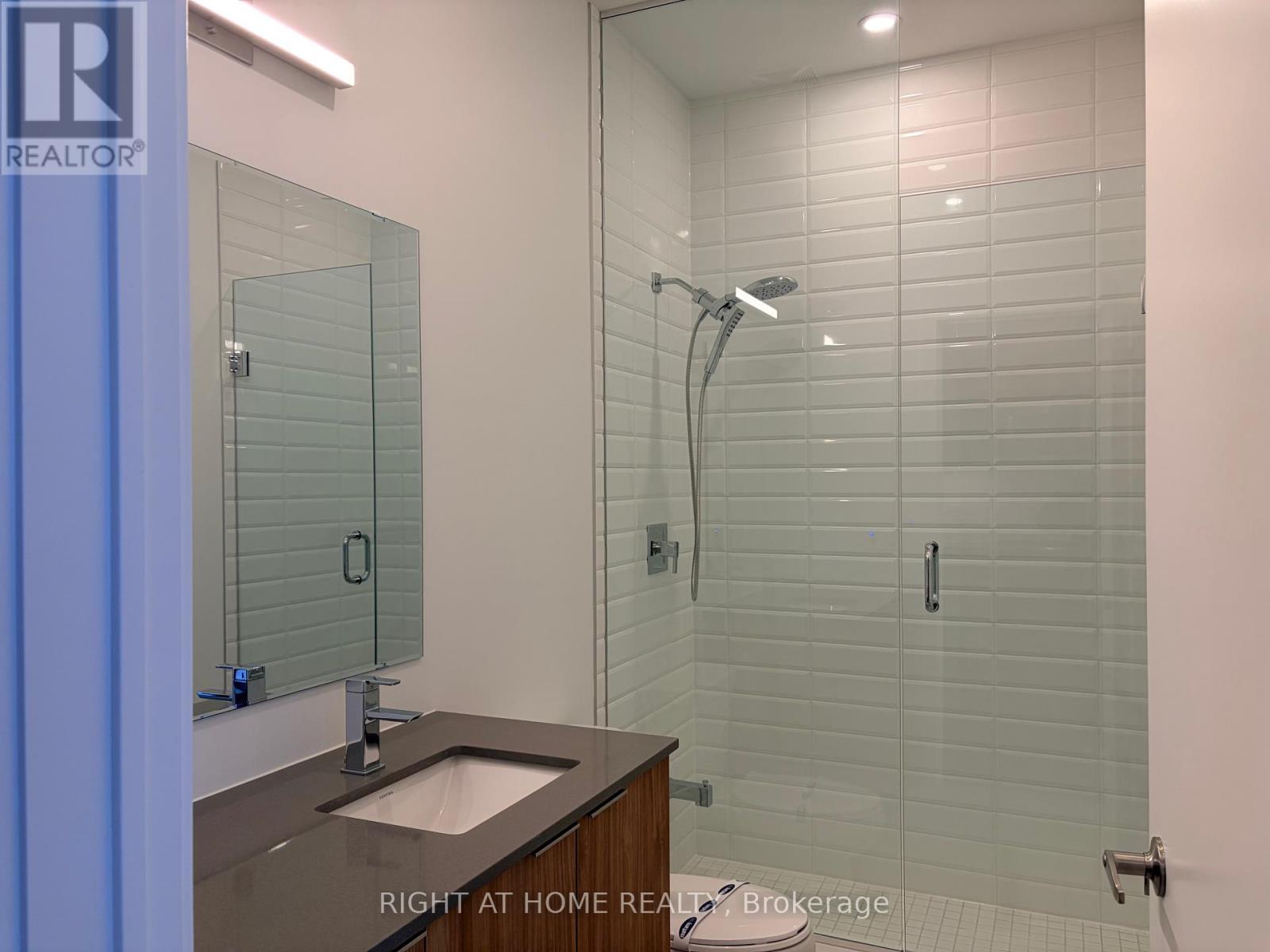 813 - 720 Whitlock Avenue, Milton, Ontario  L9E 2B5 - Photo 10 - W12637832