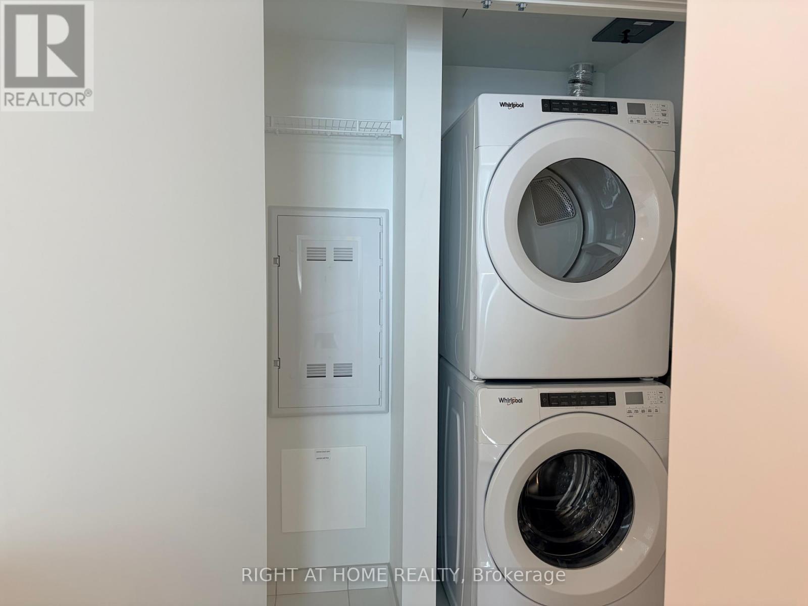 813 - 720 Whitlock Avenue, Milton, Ontario  L9E 2B5 - Photo 11 - W12637832