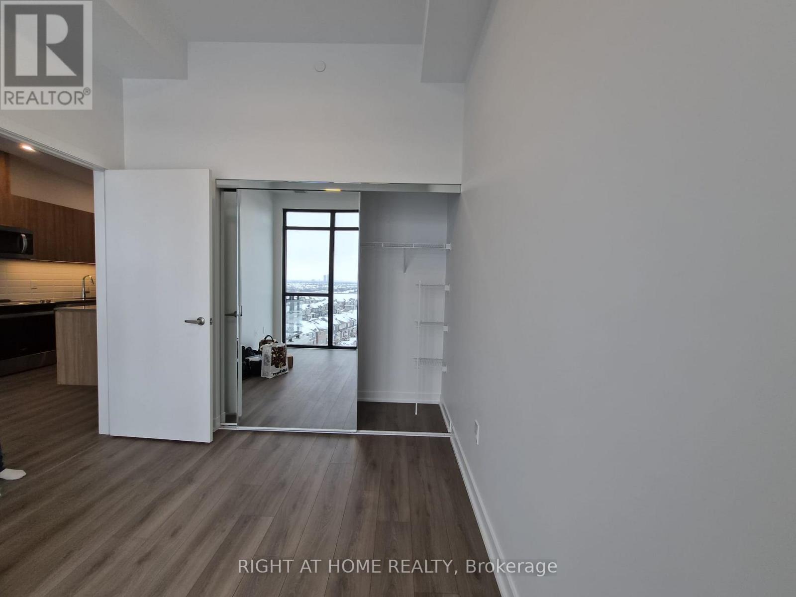 813 - 720 Whitlock Avenue, Milton, Ontario  L9E 2B5 - Photo 15 - W12637832