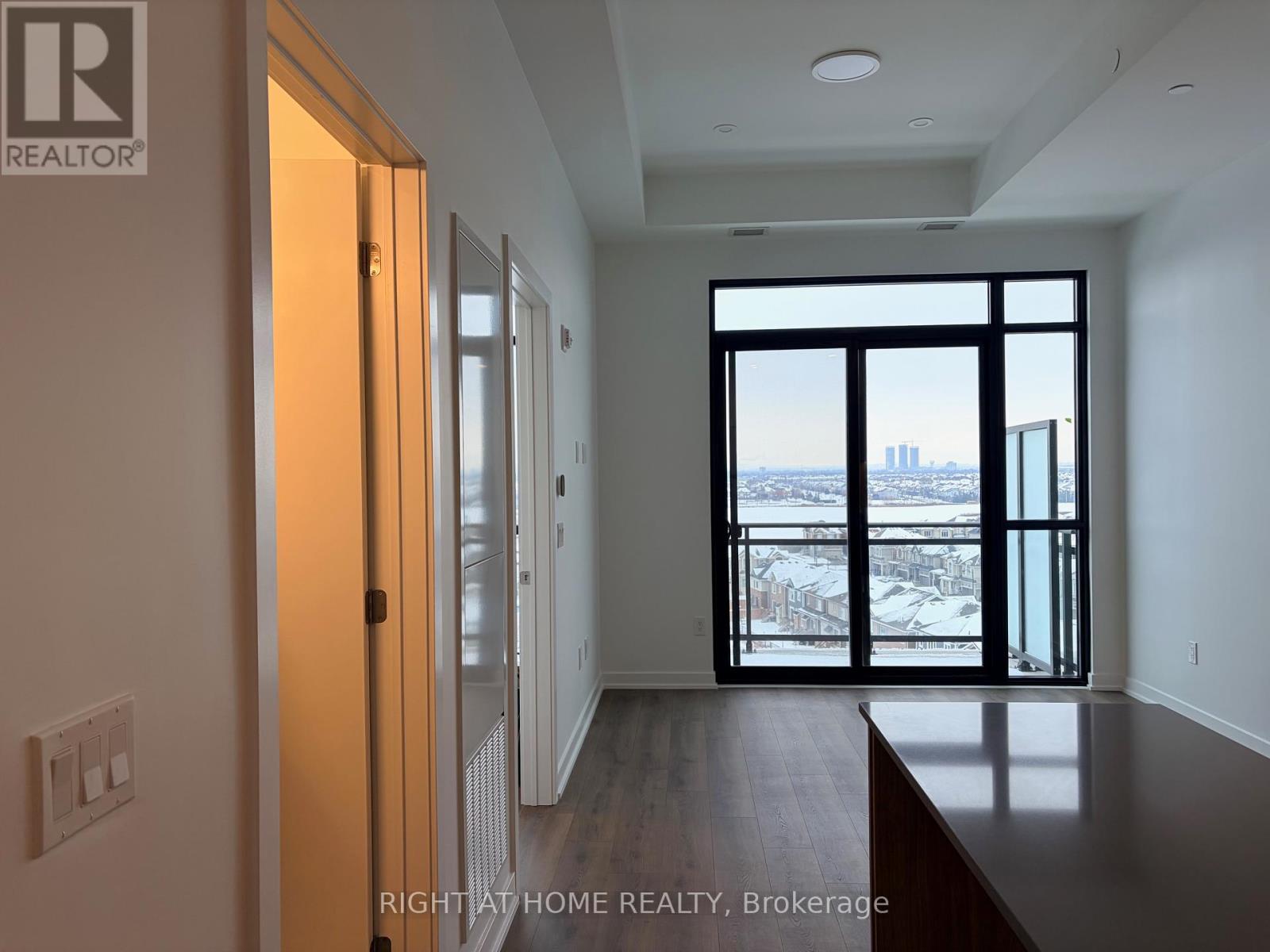 813 - 720 Whitlock Avenue, Milton, Ontario  L9E 2B5 - Photo 8 - W12637832