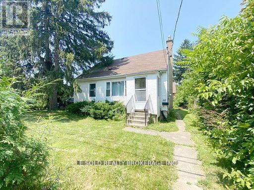 1st Floor Room - 112 Leland Street, Hamilton, Ontario  L8S 3A2 - Photo 2 - X12637822