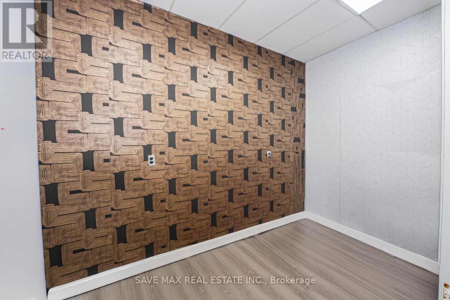 B - 547 Upper James Street, Hamilton, Ontario  L9C 2Y5 - Photo 30 - X12637840