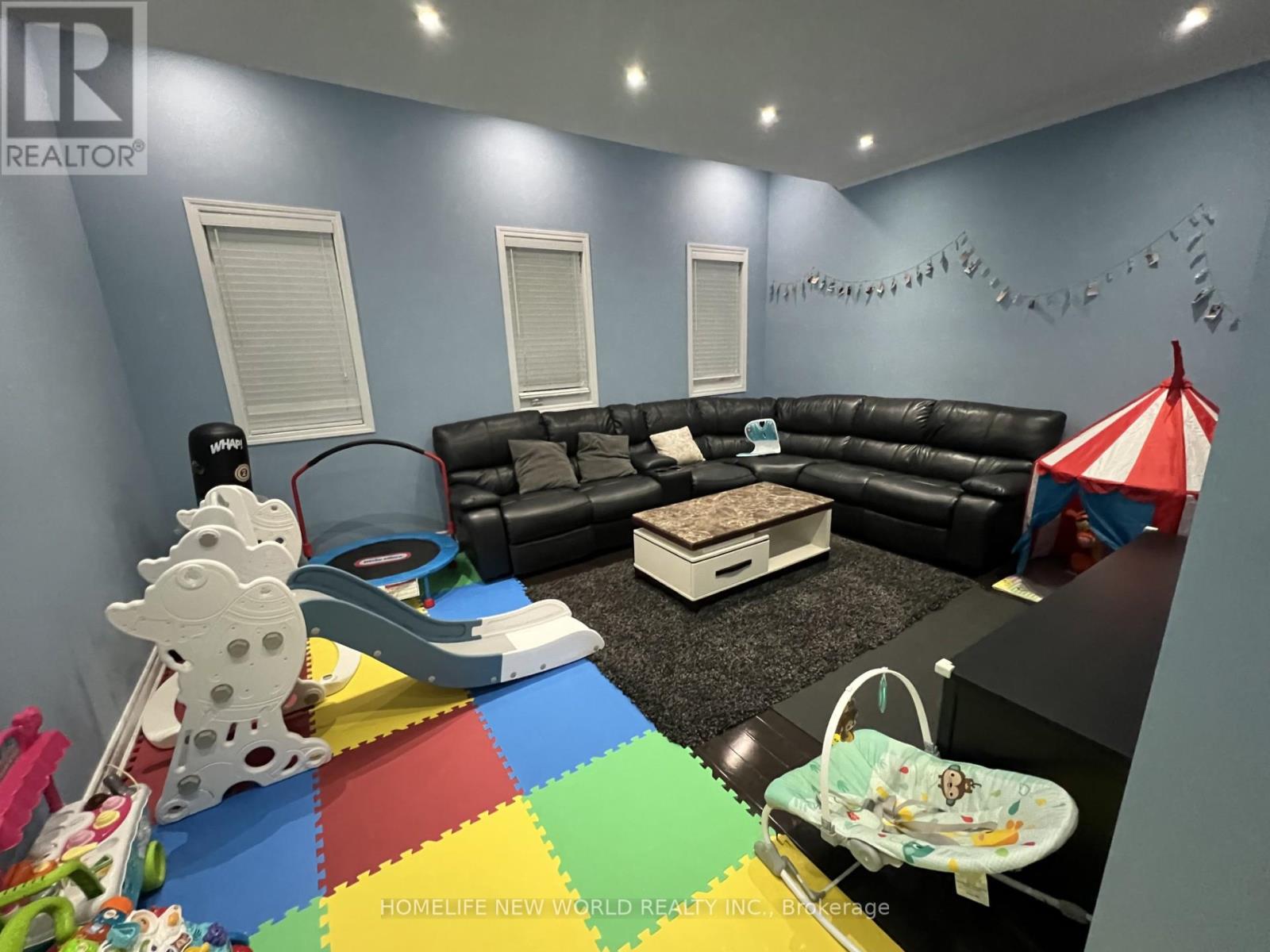 22 Whiterose Lane, Whitchurch-Stouffville, Ontario  L4A 0Z7 - Photo 3 - N12637848