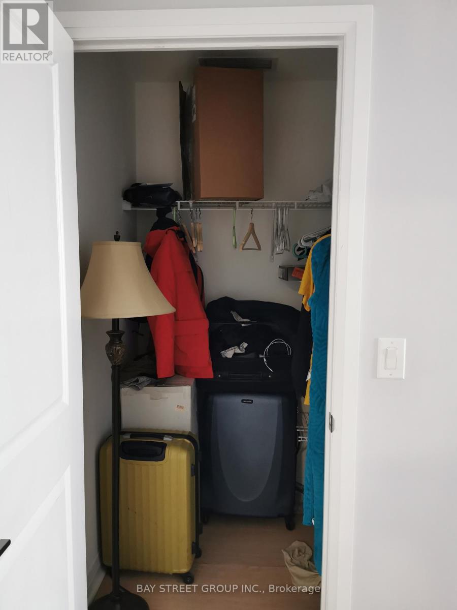 1002 - 55 Oneida Crescent, Richmond Hill, Ontario  L4B 0E8 - Photo 13 - N12637878