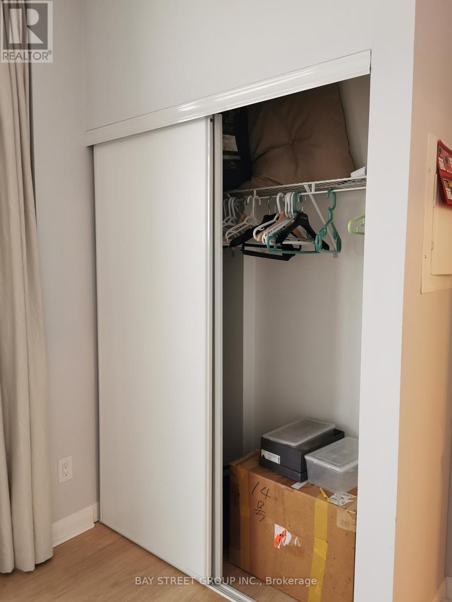 1002 - 55 Oneida Crescent, Richmond Hill, Ontario  L4B 0E8 - Photo 17 - N12637878