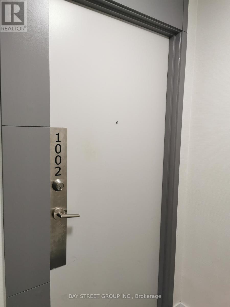 1002 - 55 Oneida Crescent, Richmond Hill, Ontario  L4B 0E8 - Photo 2 - N12637878