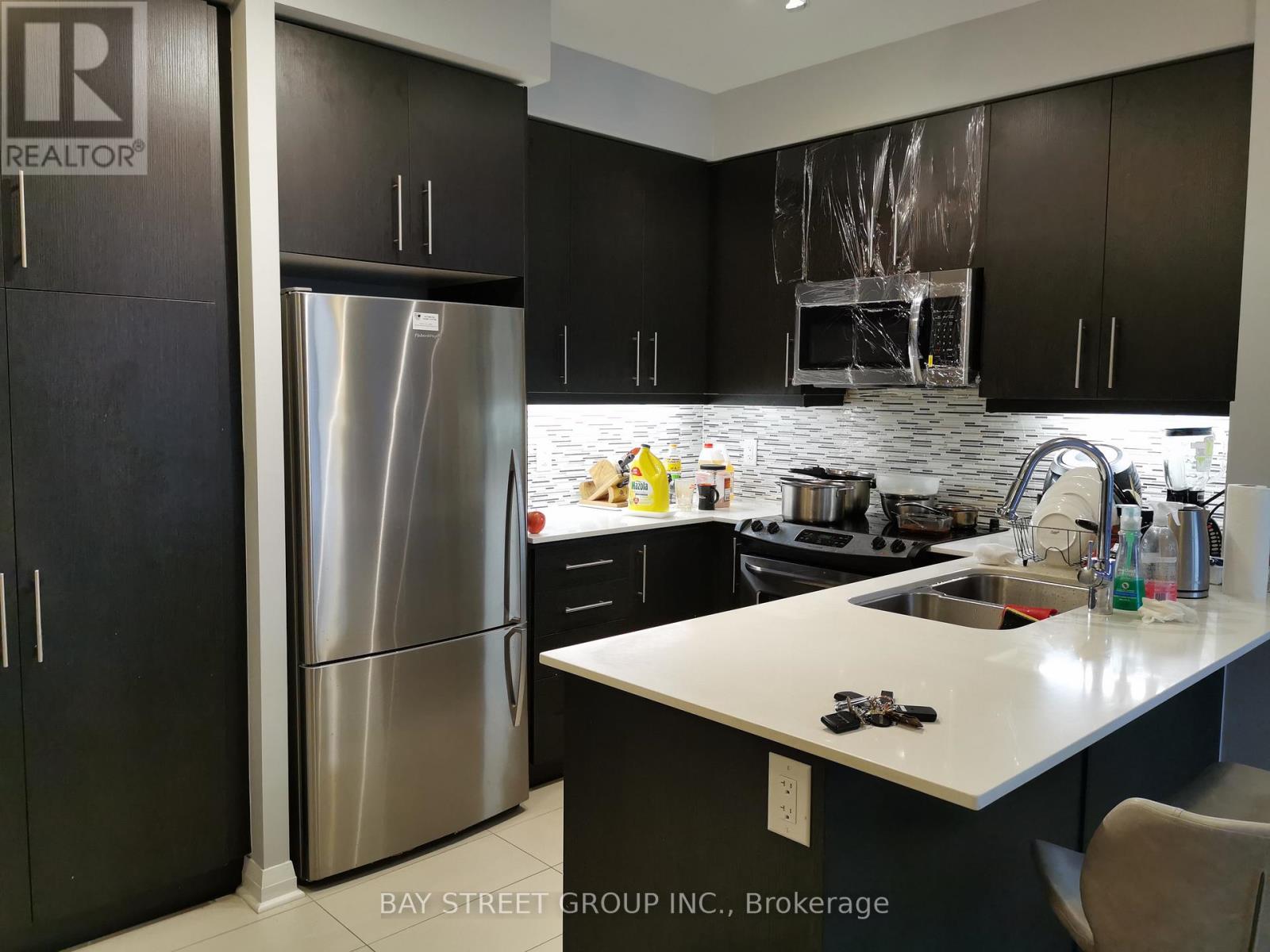 1002 - 55 Oneida Crescent, Richmond Hill, Ontario  L4B 0E8 - Photo 7 - N12637878