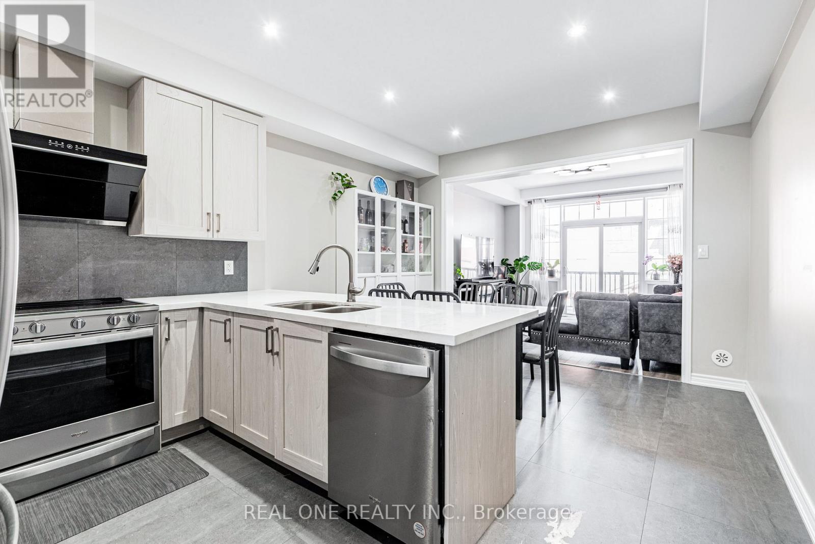 4798 16th Avenue, Markham, Ontario  L6C 0V8 - Photo 7 - N12637880