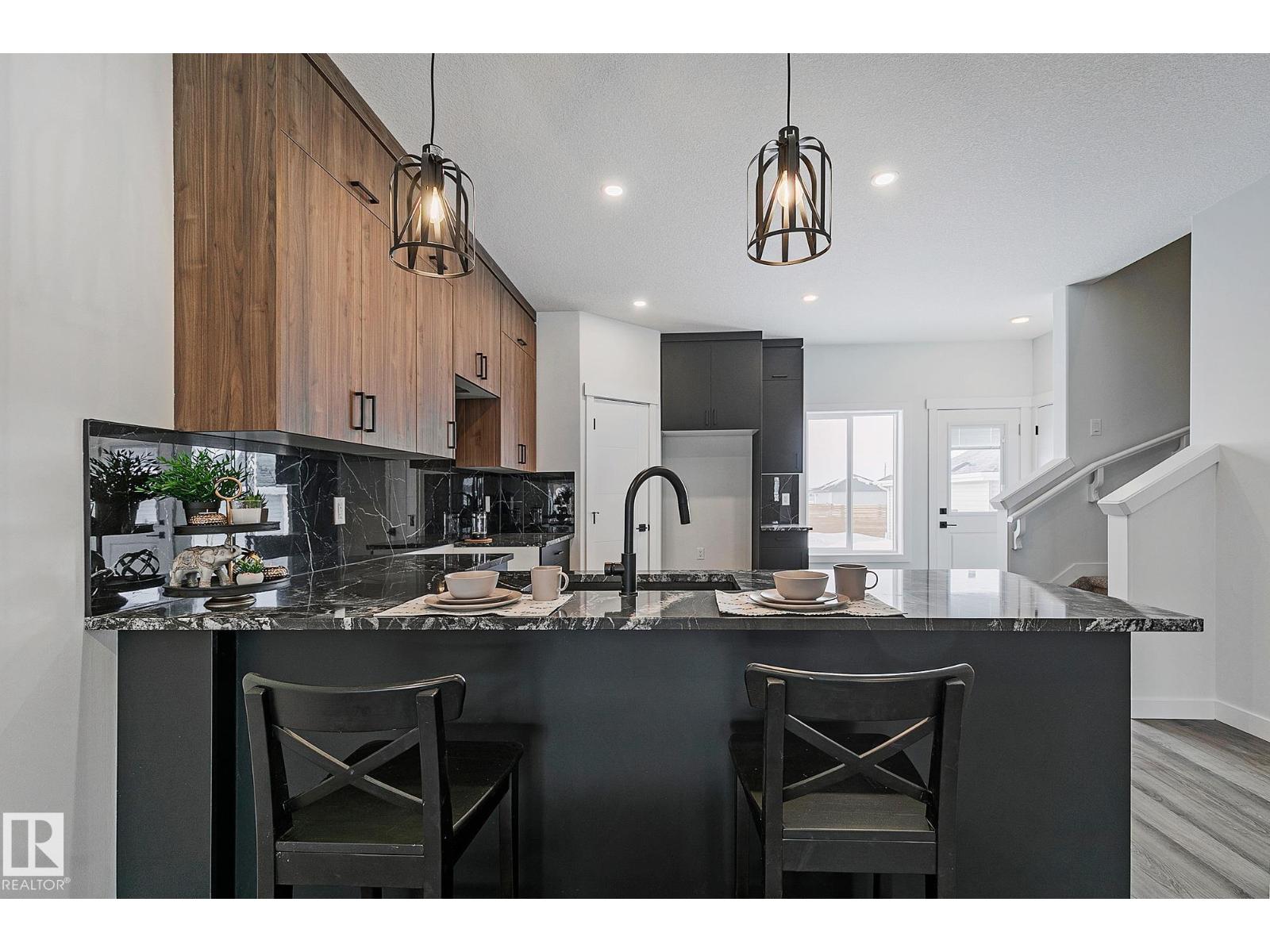 9831 107a Avenue, Morinville, Alberta  T8R 2P1 - Photo 8 - E4468266