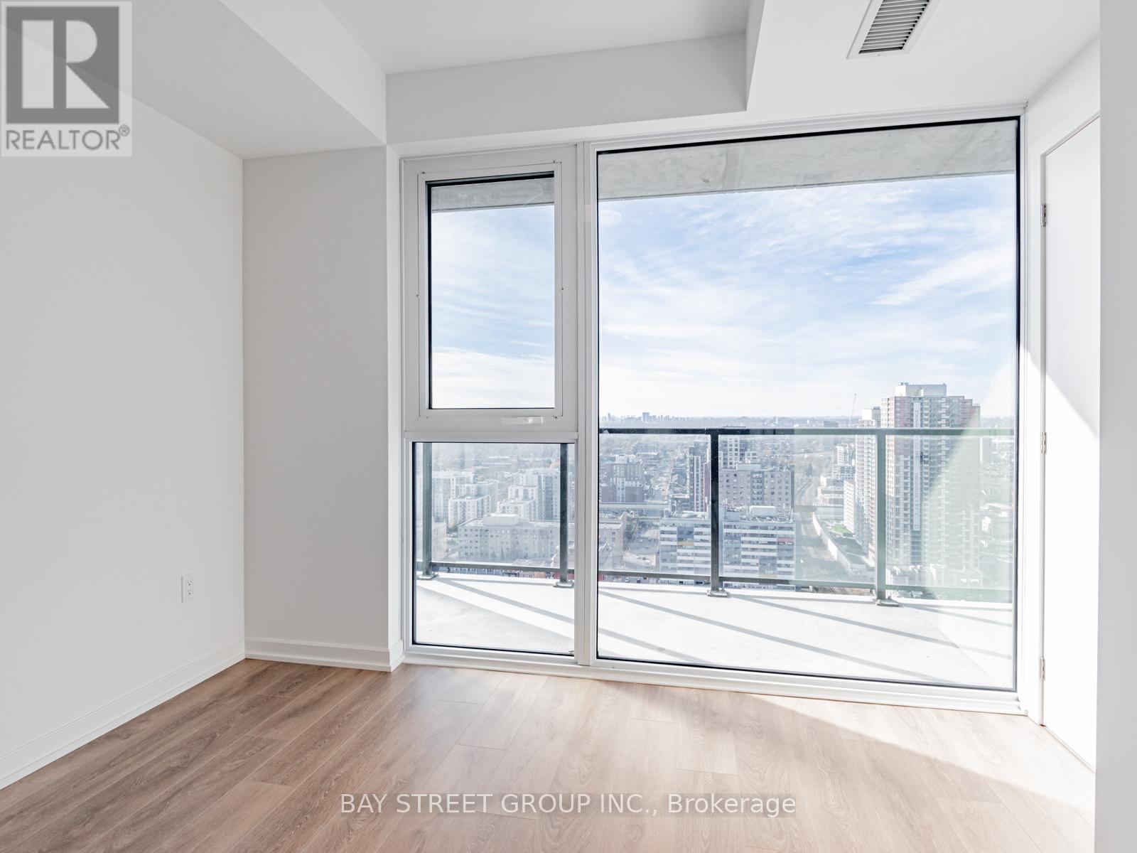 2703 - 1285 Dupont Street, Toronto, Ontario  M6H 0E3 - Photo 11 - W12637844