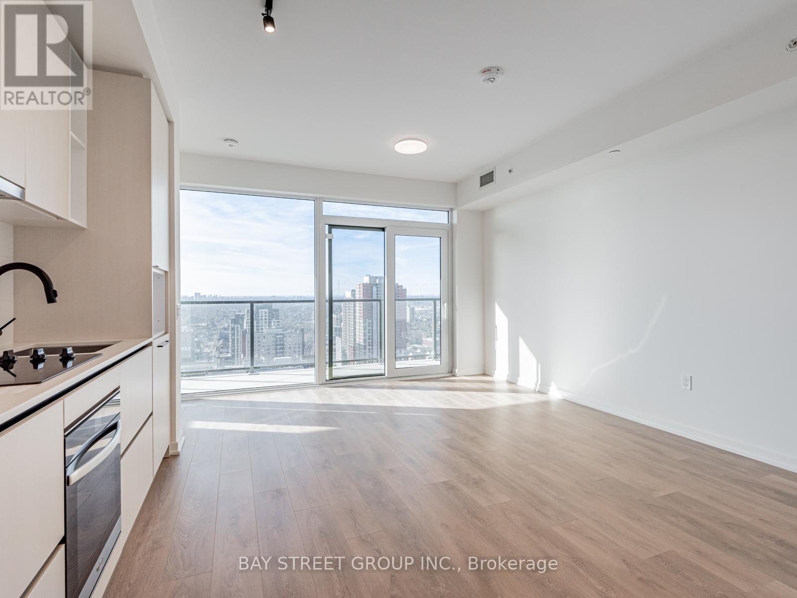 2703 - 1285 Dupont Street, Toronto, Ontario  M6H 0E3 - Photo 2 - W12637844
