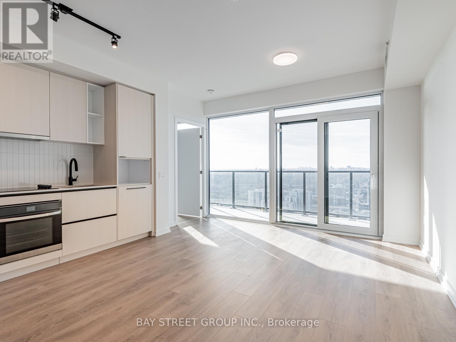 2703 - 1285 Dupont Street, Toronto, Ontario  M6H 0E3 - Photo 3 - W12637844