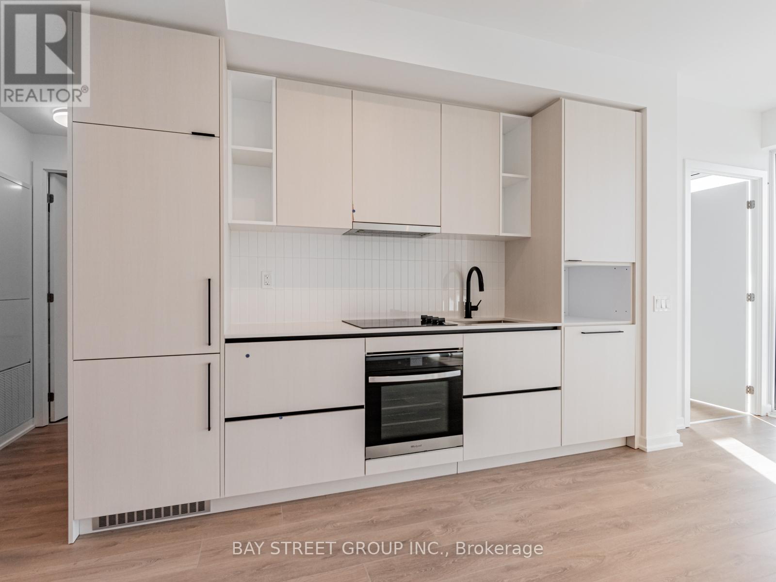 2703 - 1285 Dupont Street, Toronto, Ontario  M6H 0E3 - Photo 4 - W12637844