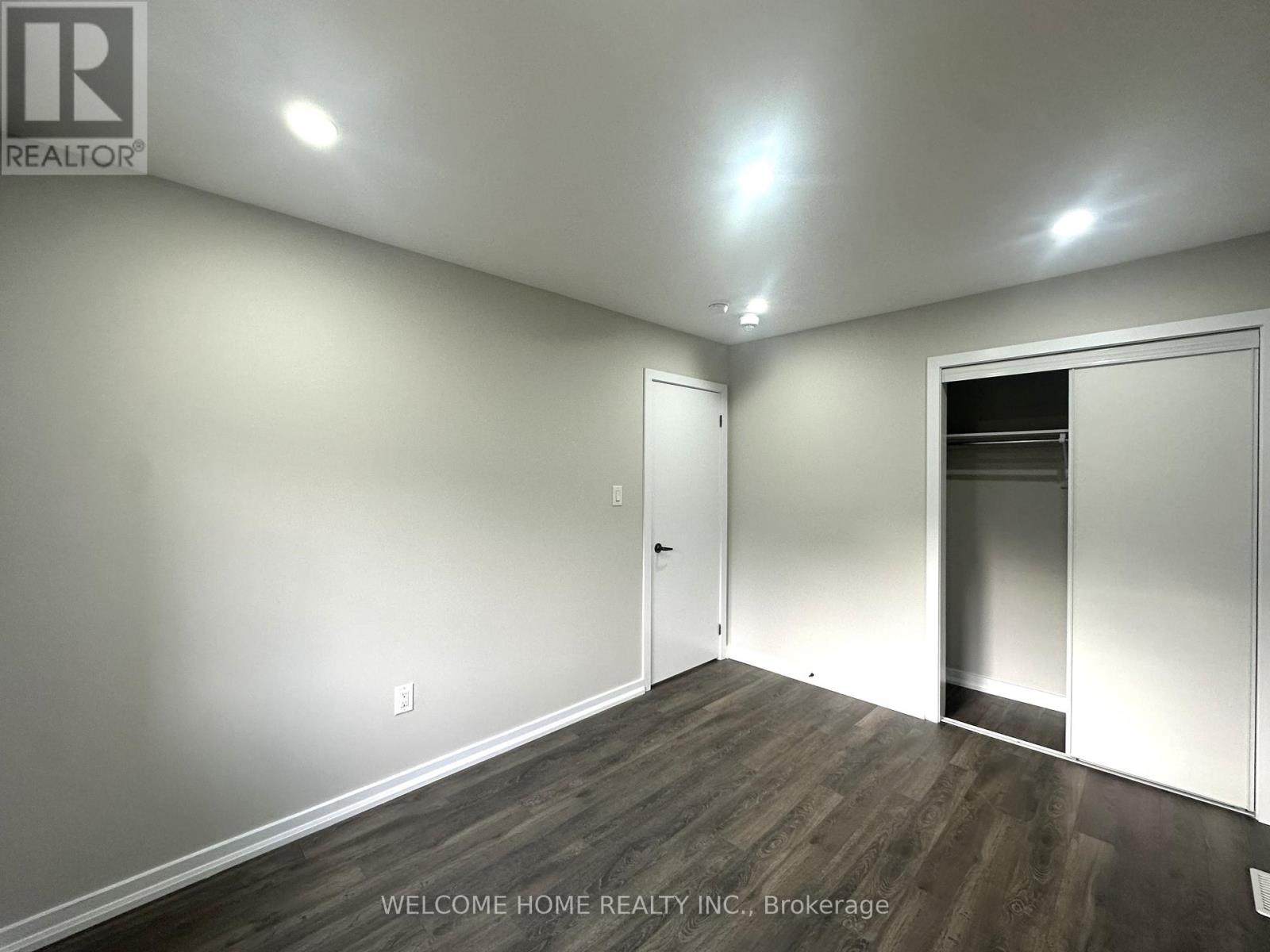 112 Golden Springs Drive, Brampton, Ontario  L7A 4N7 - Photo 15 - W12637864