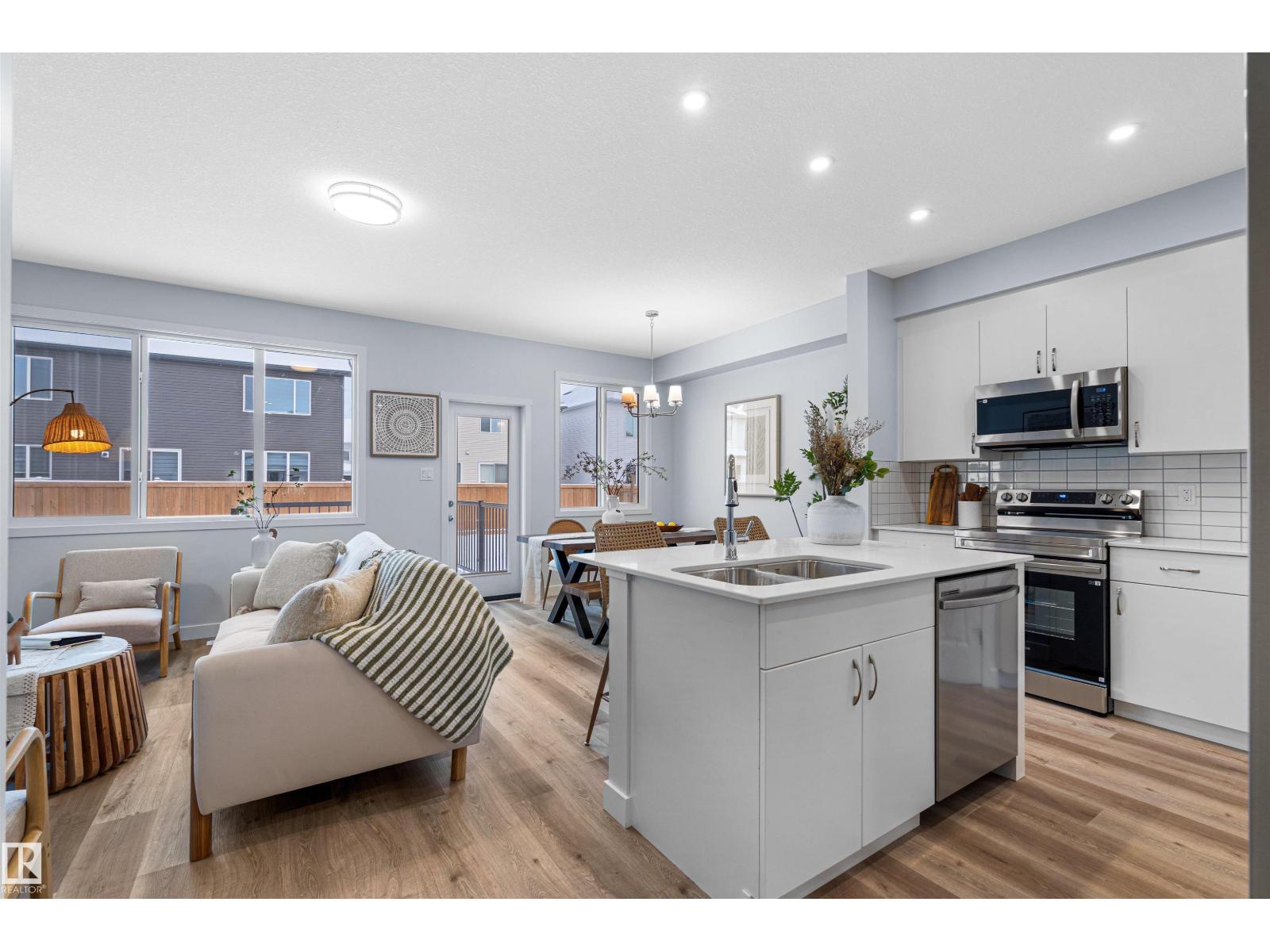 2013 209a St Nw, Edmonton, Alberta  T6M 3C8 - Photo 7 - E4468267