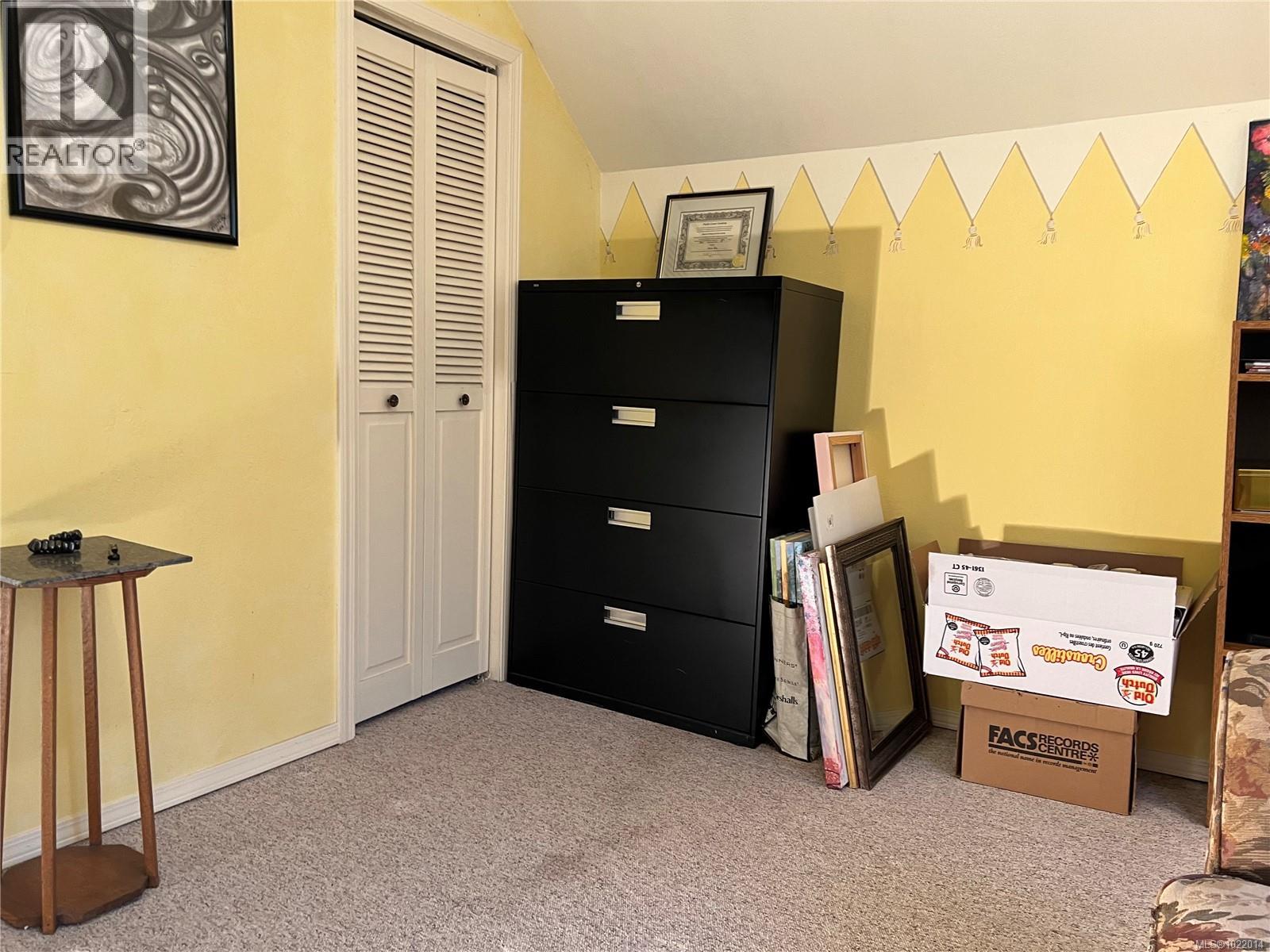 3681 Elliston St, Saanich, British Columbia  V8X 1R9 - Photo 23 - 1022014