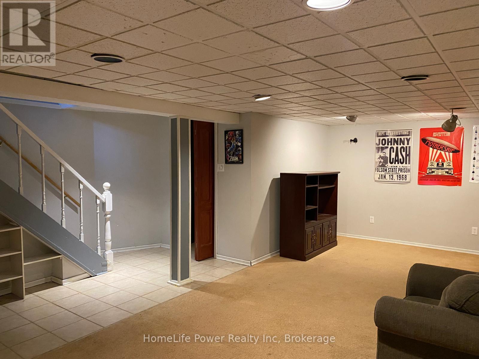 F - 653 Albert Street, Waterloo, Ontario  N2L 3V5 - Photo 9 - X12608424