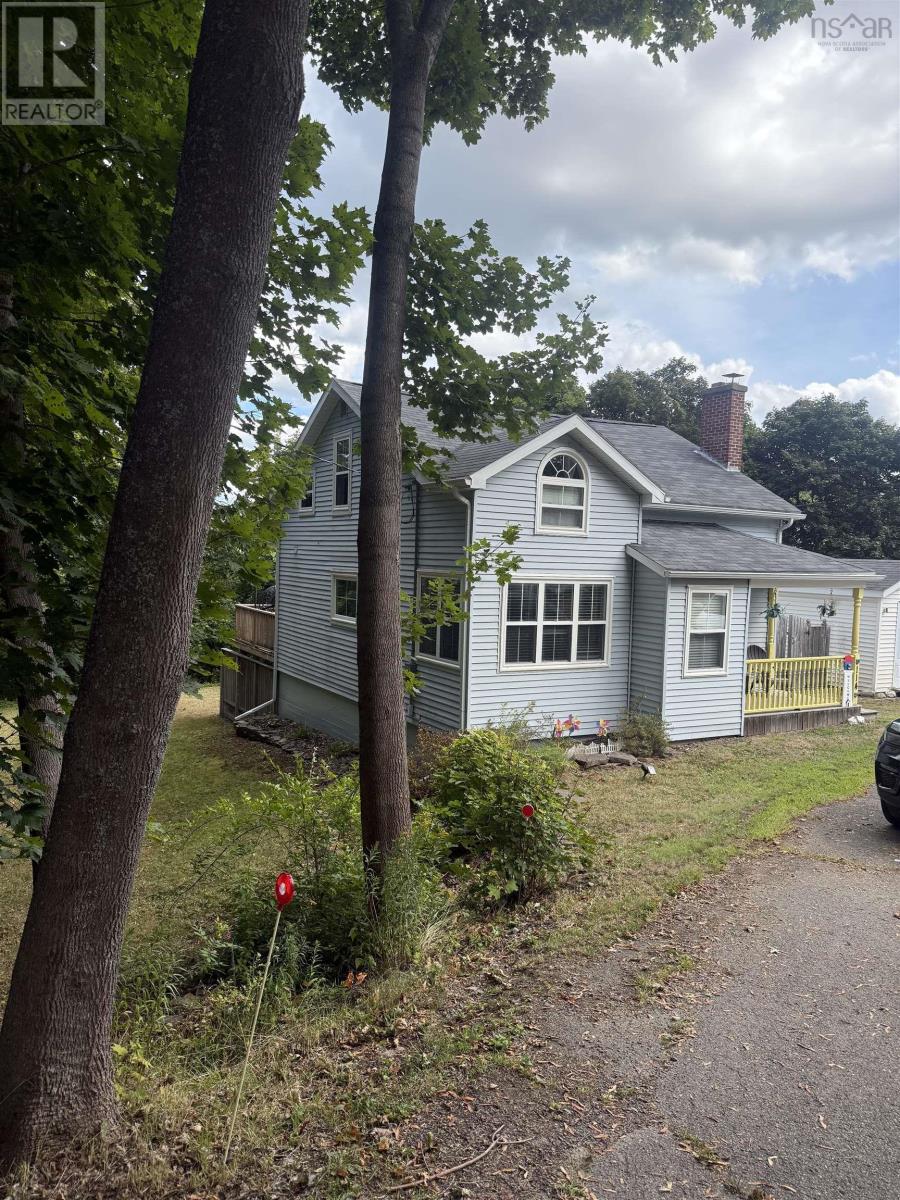 114 Hawthorne Street, Antigonish, Nova Scotia  B2G 1A9 - Photo 5 - 202525534