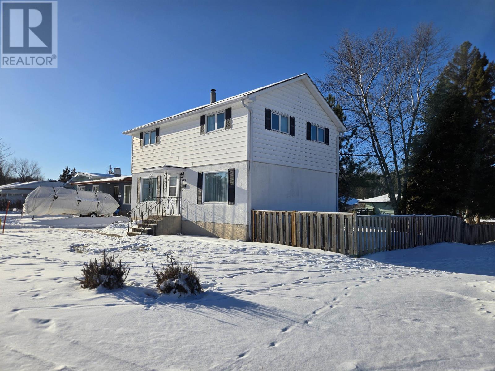 1251 Heenan Pl, Kenora, Ontario  P9N 2Y9 - Photo 2 - TB253672