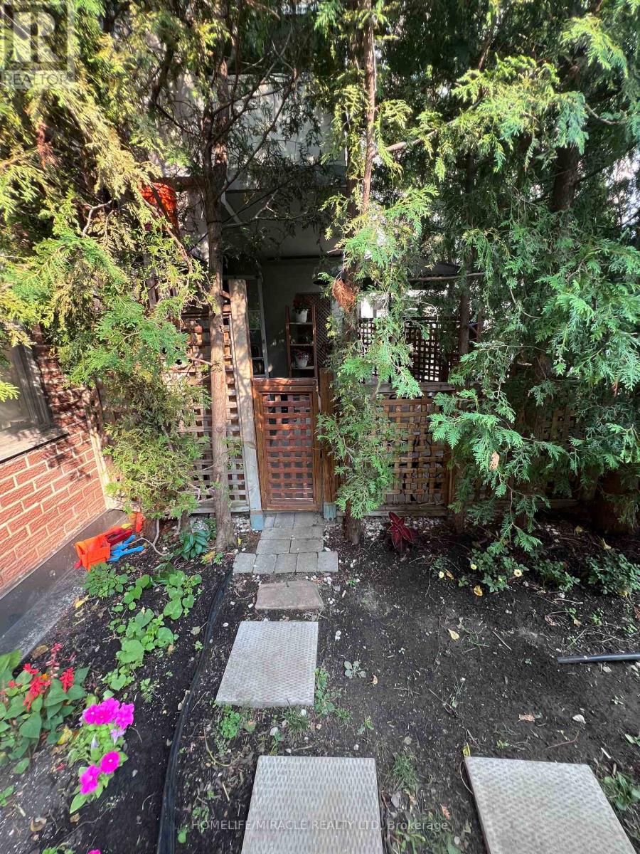 105 - 5 Shady Golfway, Toronto, Ontario  M3C 3A5 - Photo 30 - C12629384