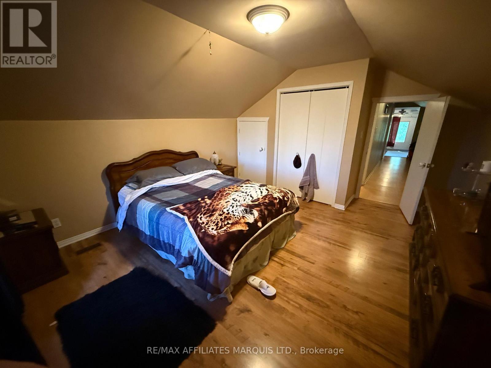 19136 Hay Road, South Glengarry, Ontario  K0C 2E0 - Photo 16 - X12447641