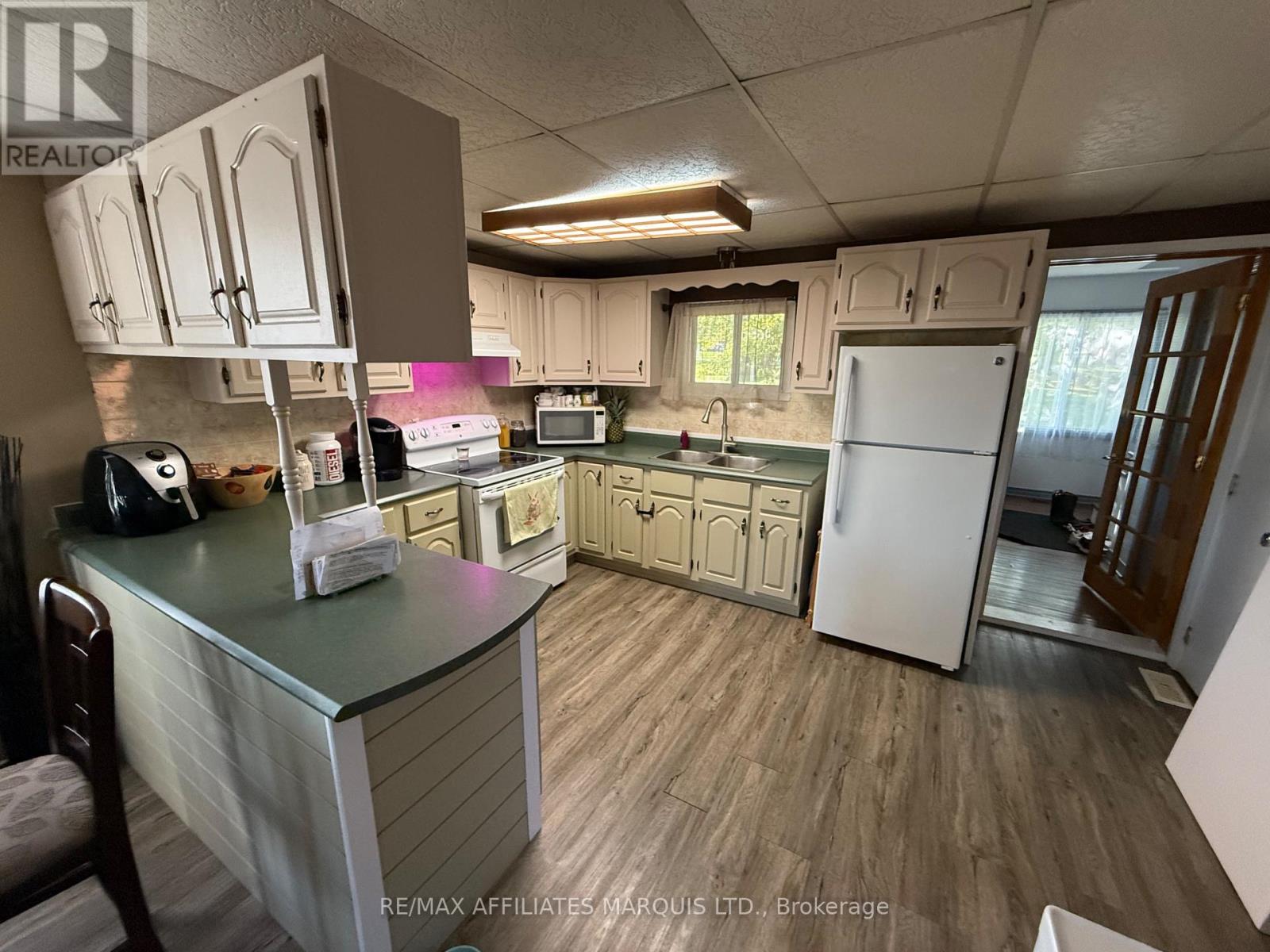 19136 Hay Road, South Glengarry, Ontario  K0C 2E0 - Photo 5 - X12447641