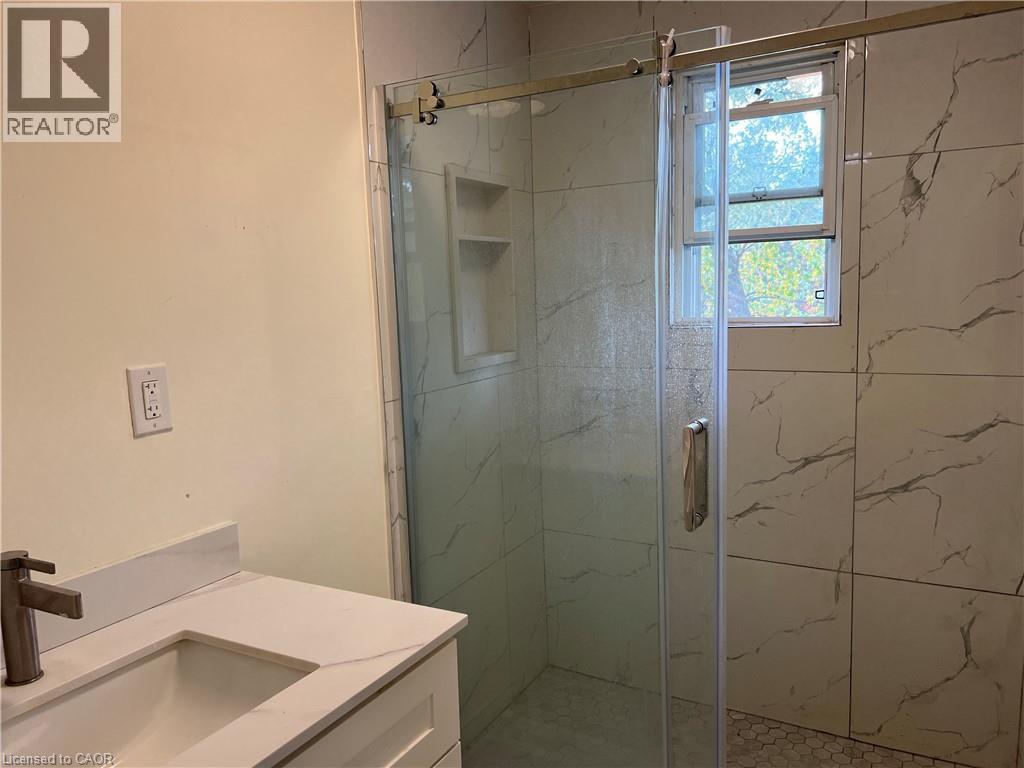 1032 Mud Street E, Stoney Creek, Ontario  L8J 3E3 - Photo 7 - 40793926