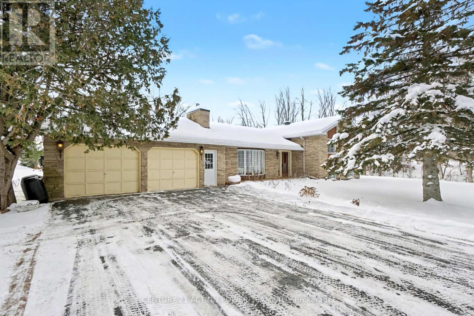 2968 Principale Street E, Alfred And Plantagenet, Ontario  K0A 3K0 - Photo 2 - X12637906