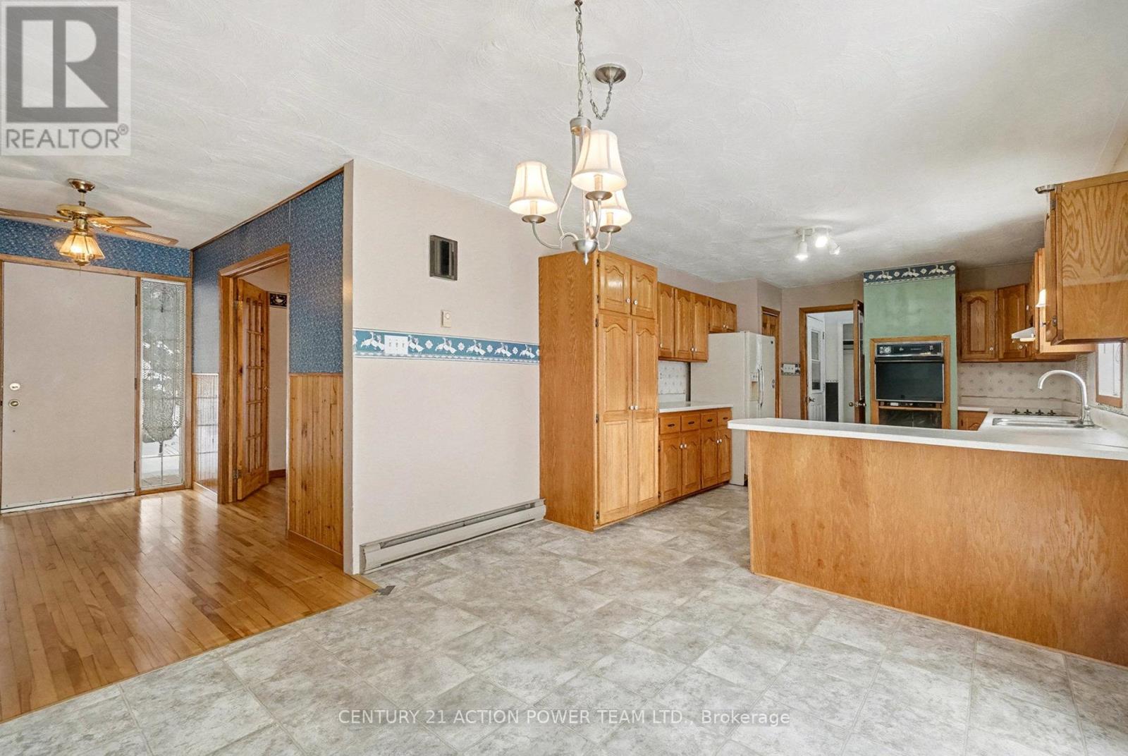 2968 Principale Street E, Alfred And Plantagenet, Ontario  K0A 3K0 - Photo 8 - X12637906