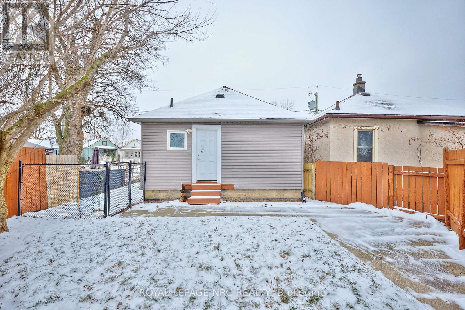 29 Trapnell Street, St. Catharines, Ontario  L2R 1B1 - Photo 25 - X12637928