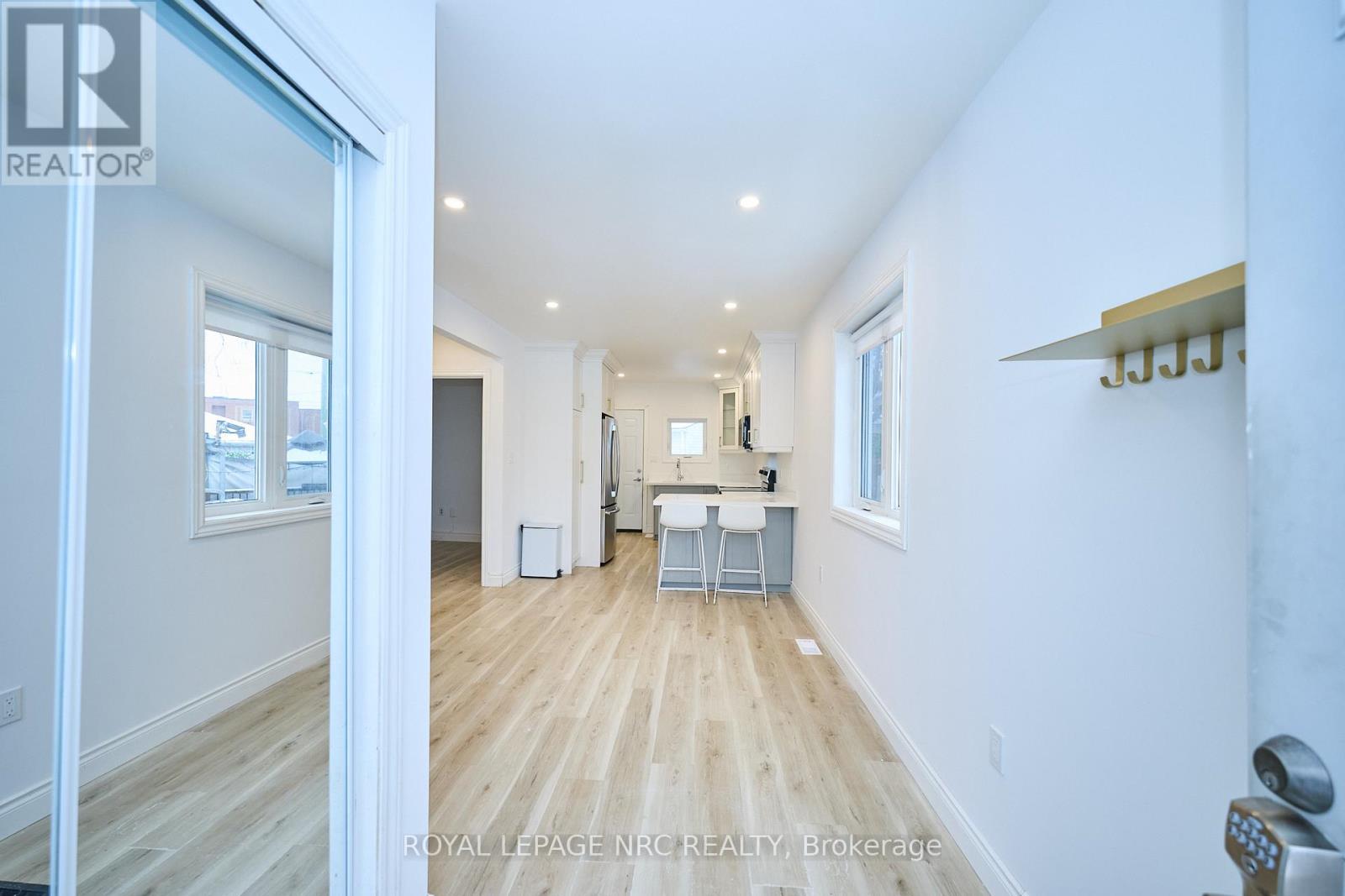 29 Trapnell Street, St. Catharines, Ontario  L2R 1B1 - Photo 4 - X12637928