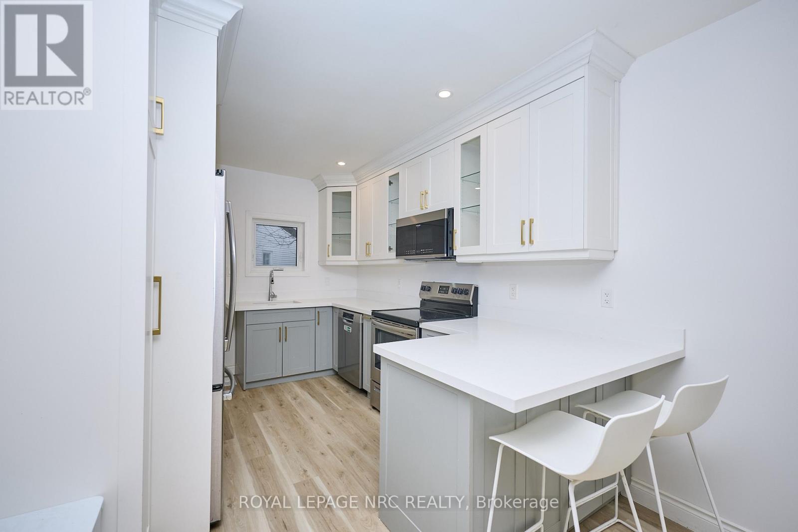 29 Trapnell Street, St. Catharines, Ontario  L2R 1B1 - Photo 8 - X12637928