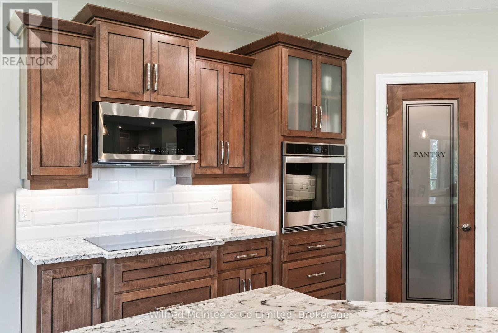 126 Forest Creek Trail, West Grey, Ontario  N0G 1S0 - Photo 17 - X12637940