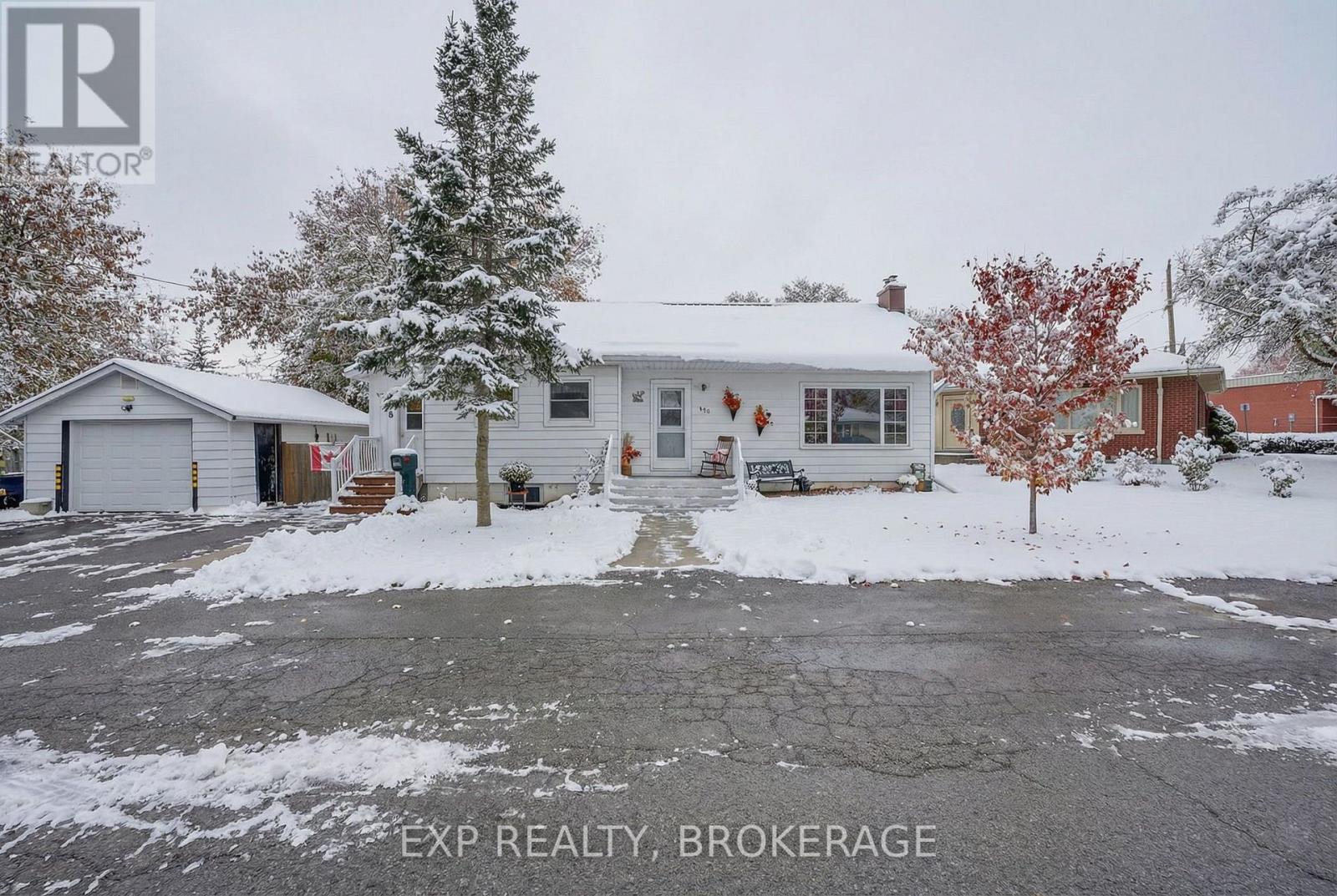 212 Robinson Street, Greater Napanee, Ontario  K7R 2S7 - Photo 2 - X12637942