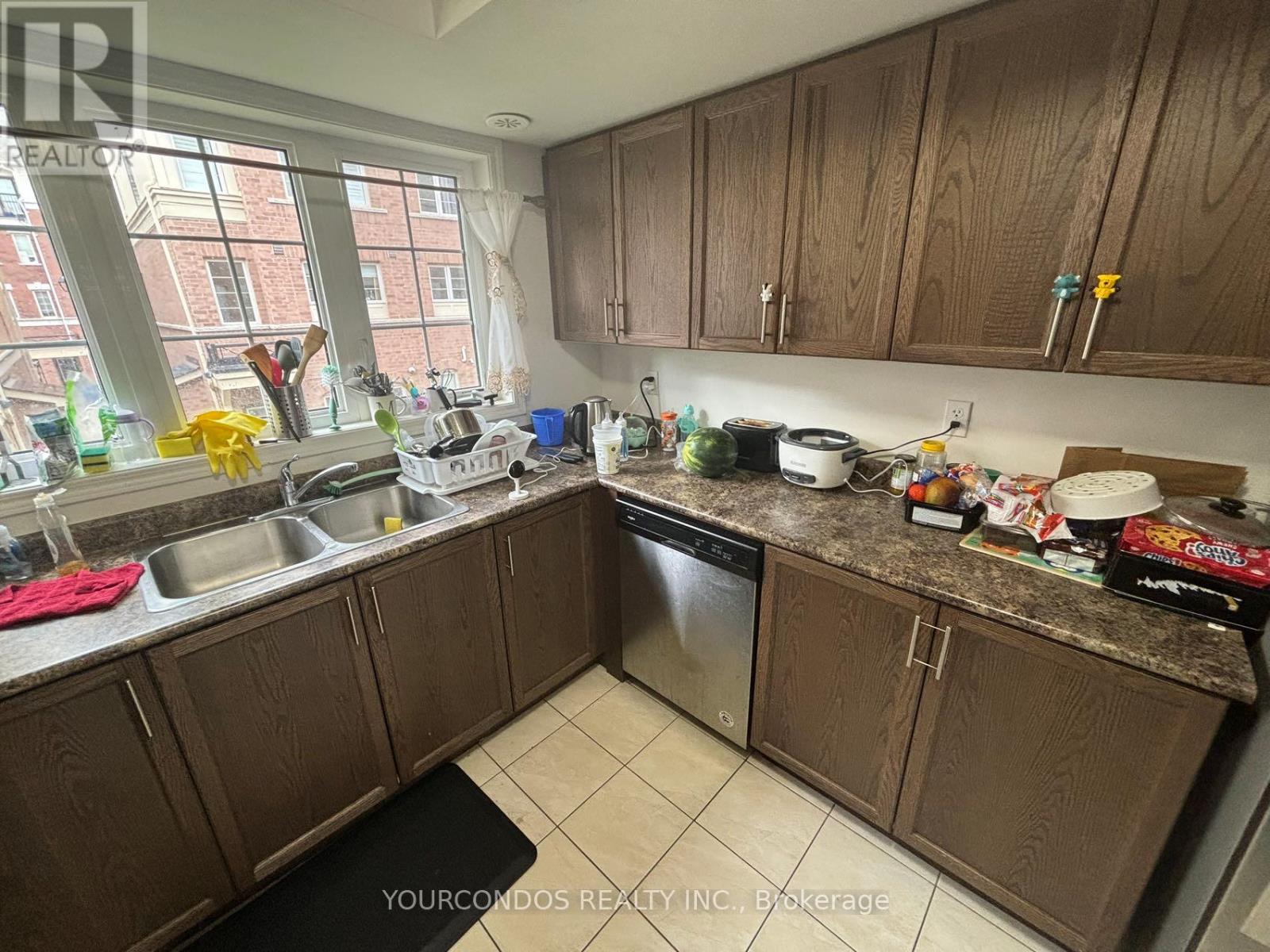 38 Filly Path, Oshawa (Windfields), Ontario  L1L 0K9 - Photo 6 - E12637896