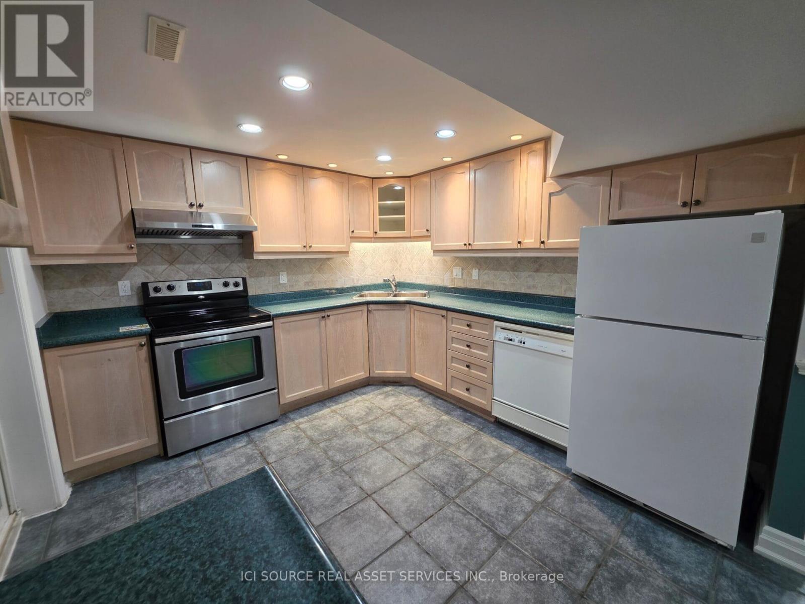 Basement - 33 Broomfield Drive, Toronto, Ontario  M1S 2W3 - Photo 9 - E12637934