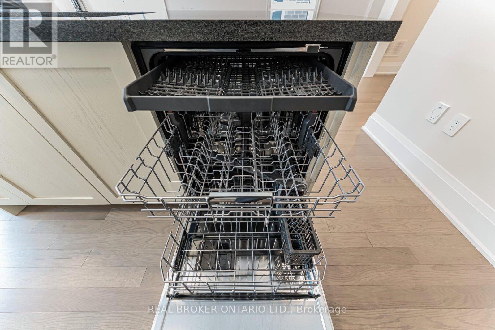 30 Mace Avenue, Richmond Hill, Ontario  L4E 1K9 - Photo 31 - N12637892