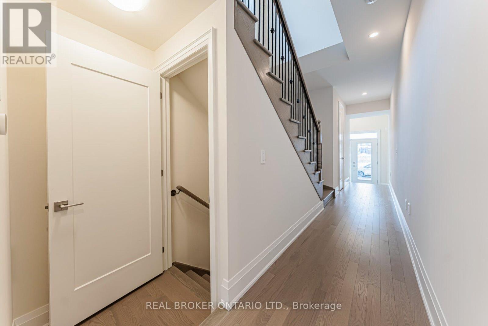 30 Mace Avenue, Richmond Hill, Ontario  L4E 1K9 - Photo 4 - N12637892