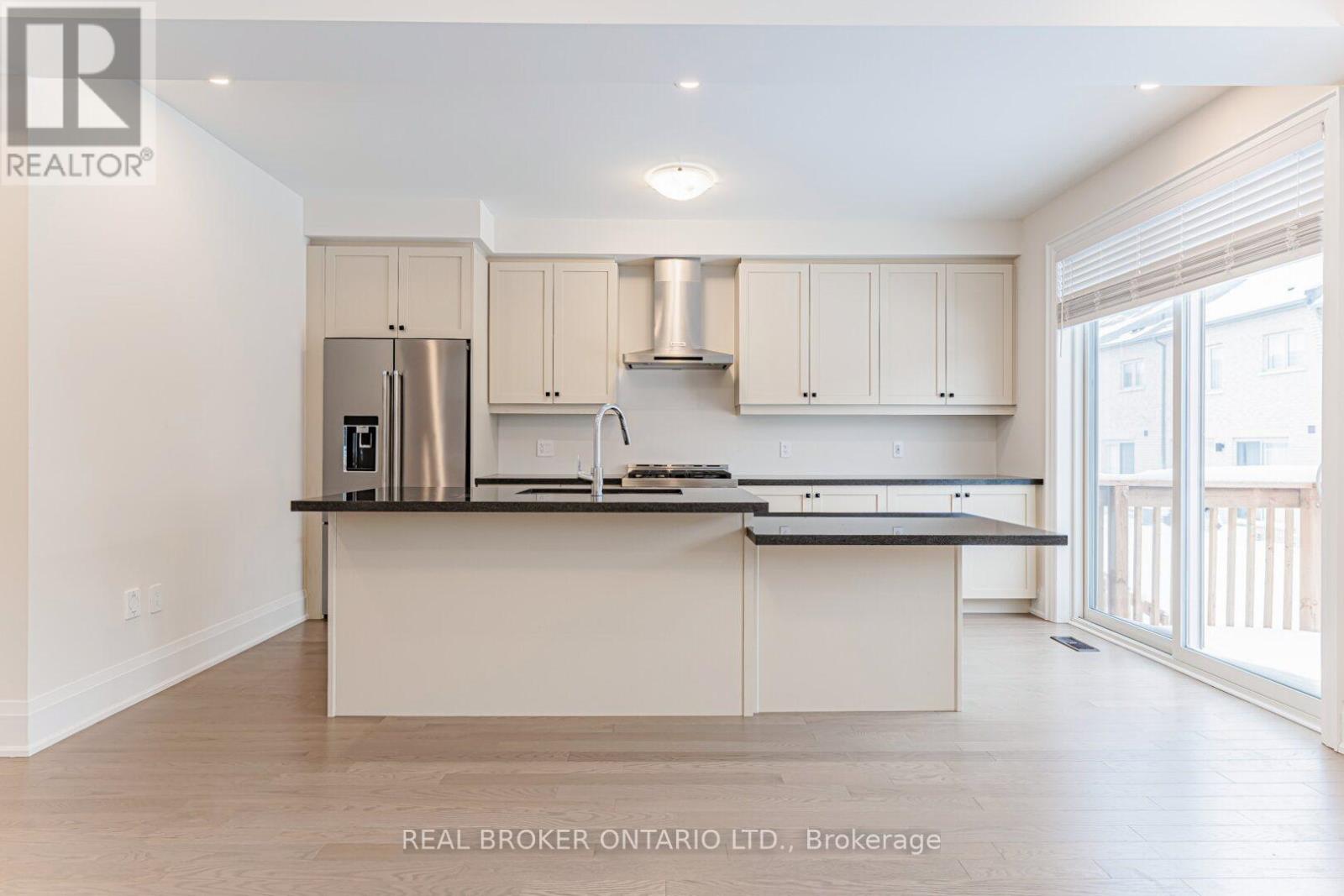 30 Mace Avenue, Richmond Hill, Ontario  L4E 1K9 - Photo 5 - N12637892