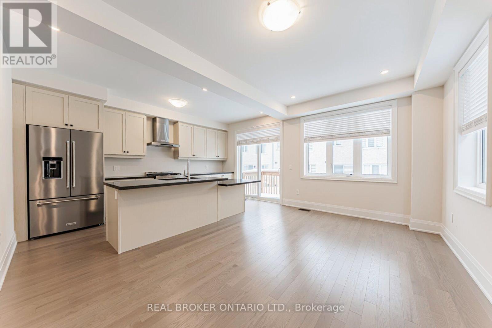 30 Mace Avenue, Richmond Hill, Ontario  L4E 1K9 - Photo 6 - N12637892