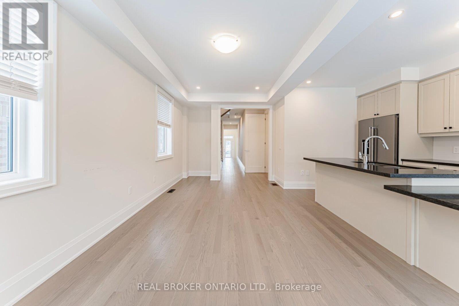 30 Mace Avenue, Richmond Hill, Ontario  L4E 1K9 - Photo 9 - N12637892