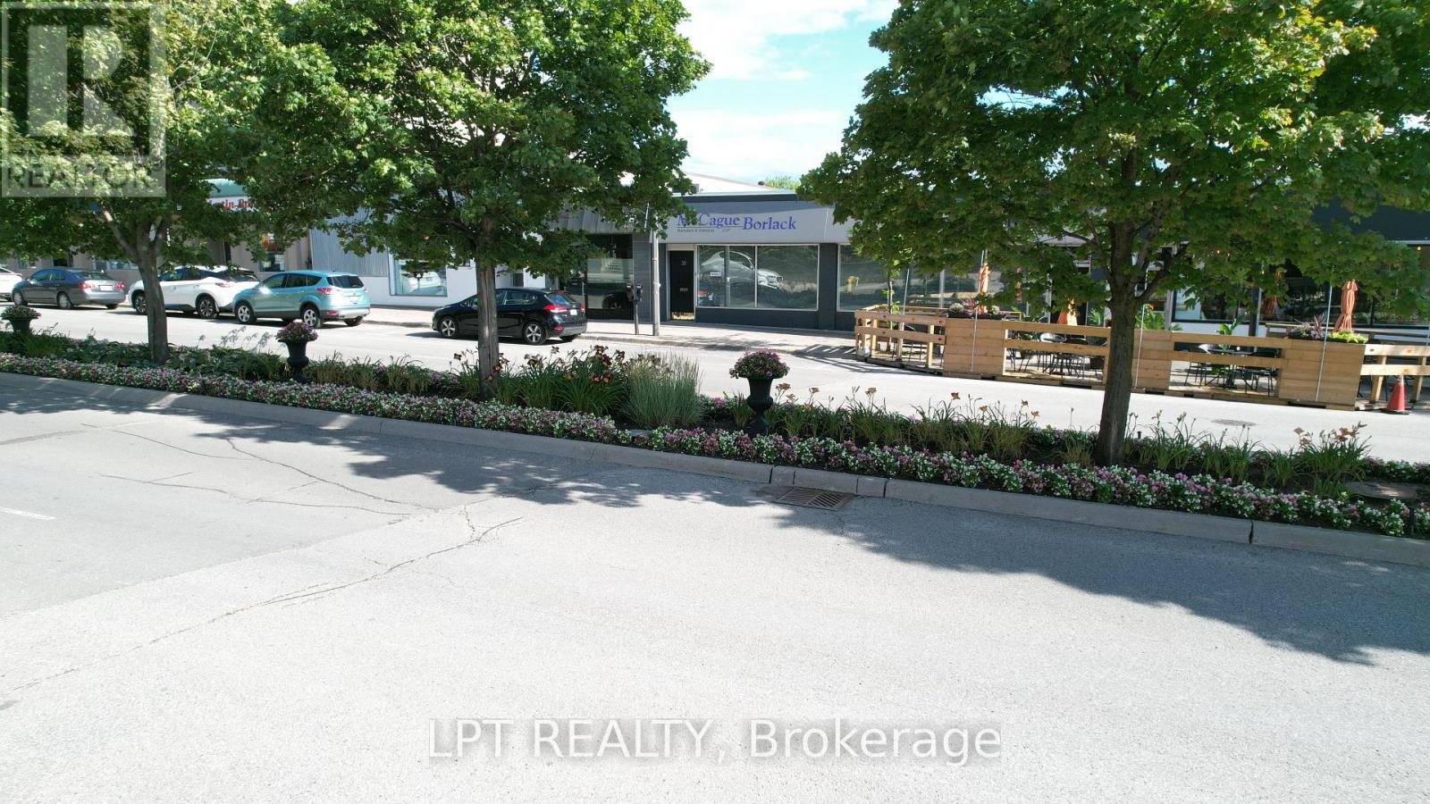 57-59 Collier Street, Barrie (City Centre), Ontario  L4M 1G7 - Photo 3 - S12637908