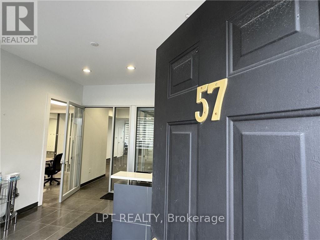 57 Collier Street, Barrie (City Centre), Ontario  L4M 1G7 - Photo 5 - S12637914