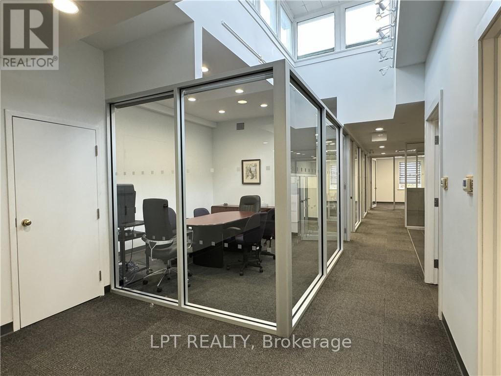 Main - 57 Collier Street, Barrie (City Centre), Ontario L4M 1G7 - Photo 13 - S12637916