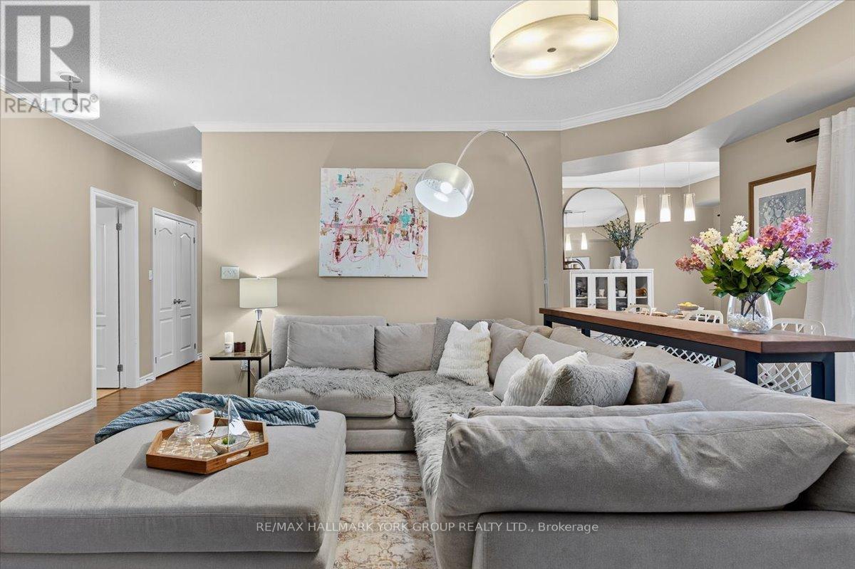 211 - 45 Ferndale Drive S, Barrie (Ardagh), Ontario  L4N 5W7 - Photo 9 - S12637944