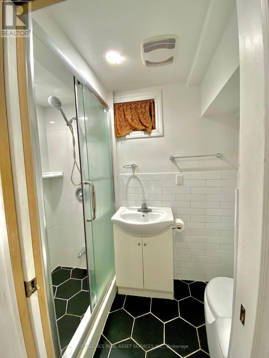 6 - 486 Clinton Street, Toronto (Annex), Ontario  M6G 2Z4 - Photo 3 - C12637960