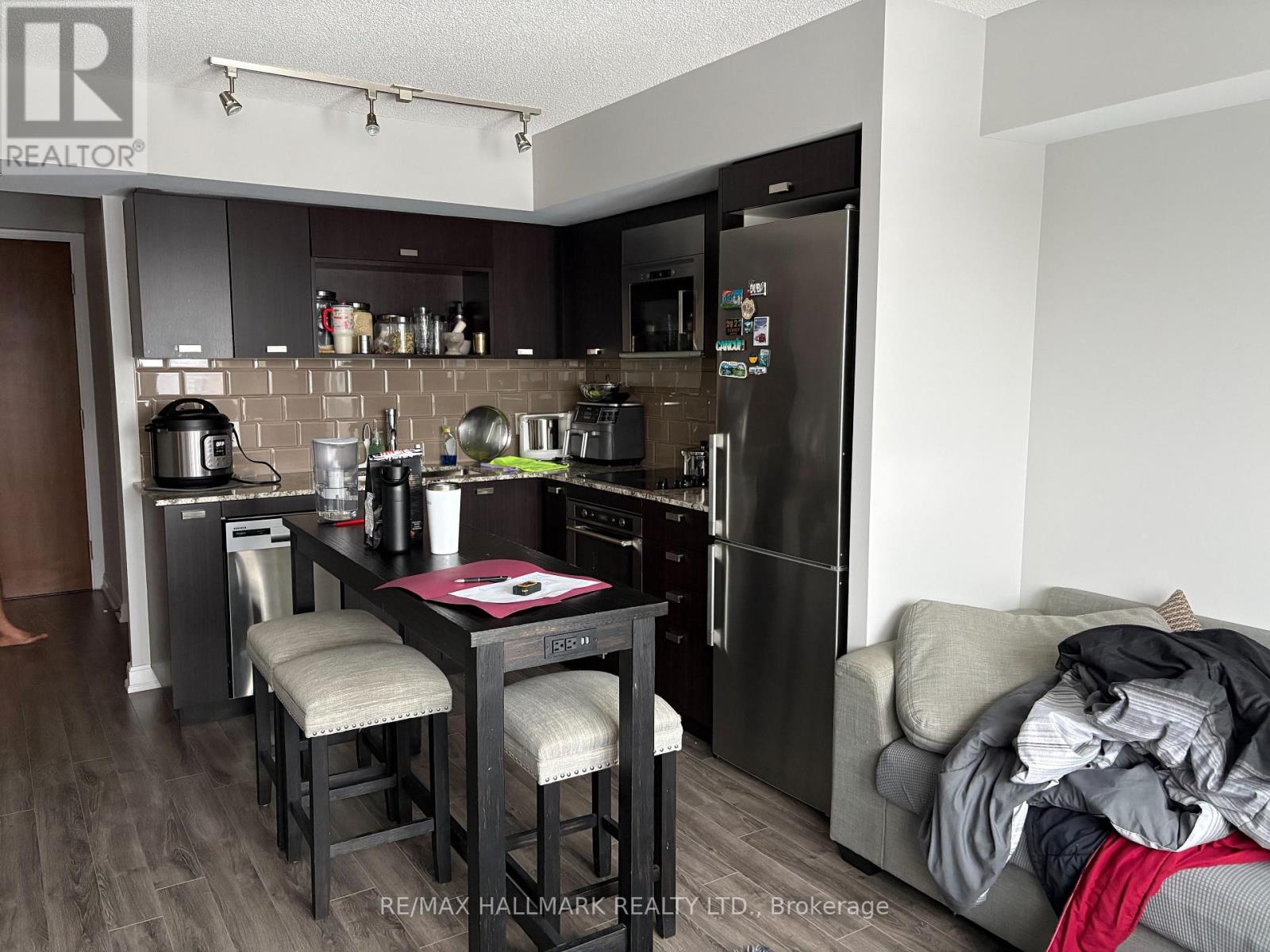 420 - 275 Village Green Square, Toronto (Agincourt South-Malvern West), Ontario  M1S 0L8 - Photo 3 - E12637970