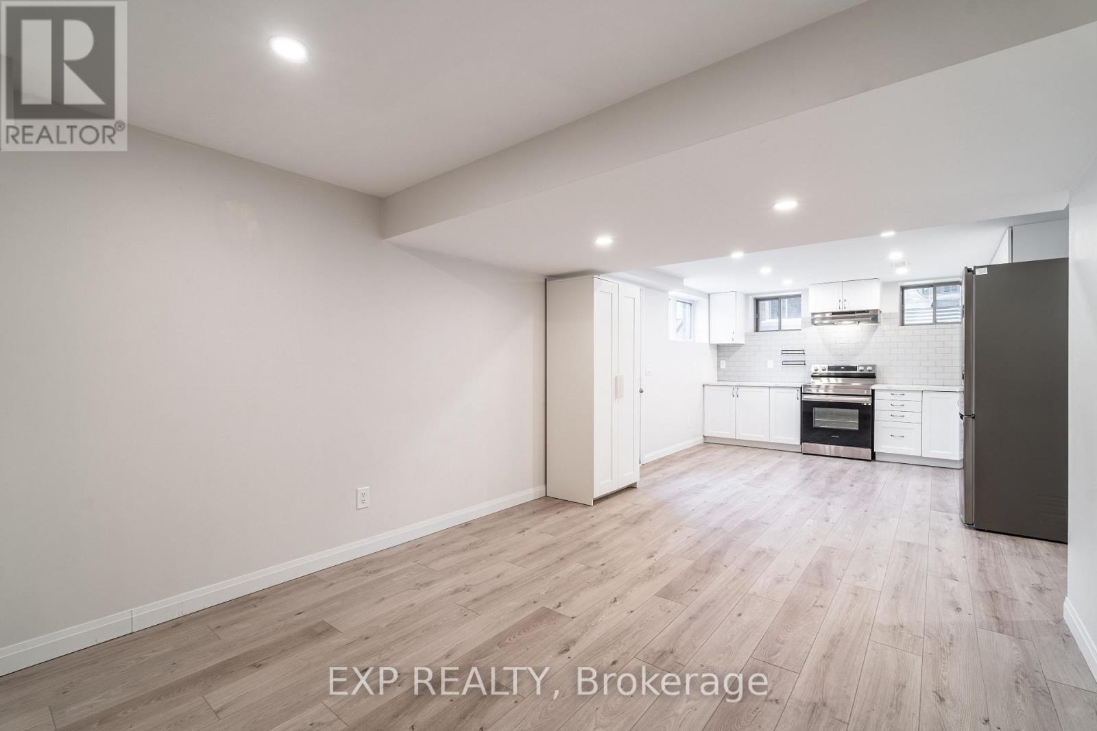 38 Busato Drive, Whitchurch-Stouffville (Stouffville), Ontario  L4A 4V2 - Photo 4 - N12637962